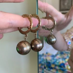 Vintage 80s Drop Dangle Globe Gold Ball Earrings